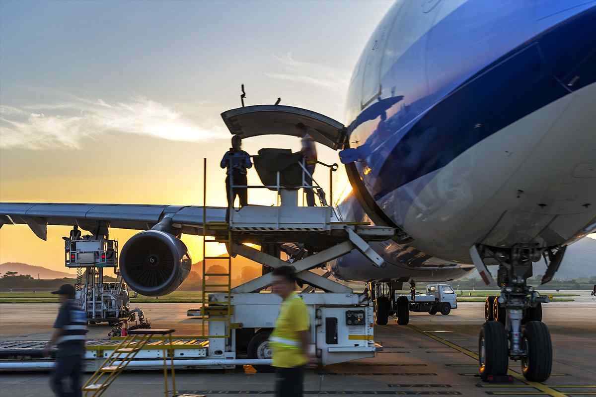 https://mscshipingsglobe.com/wp-content/uploads/2017/03/service_4.jpg